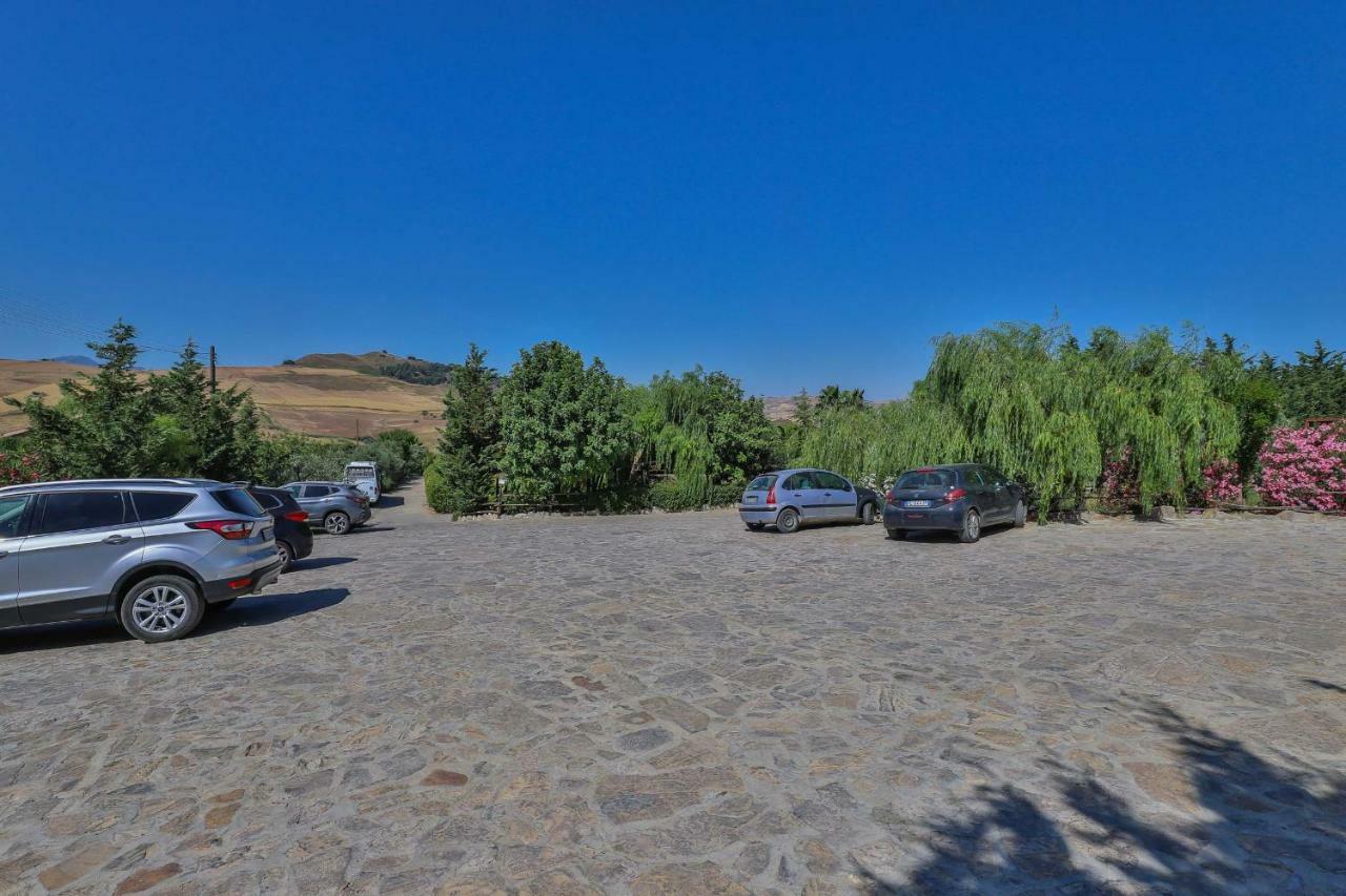Al Lago Verde Alia Exterior photo
